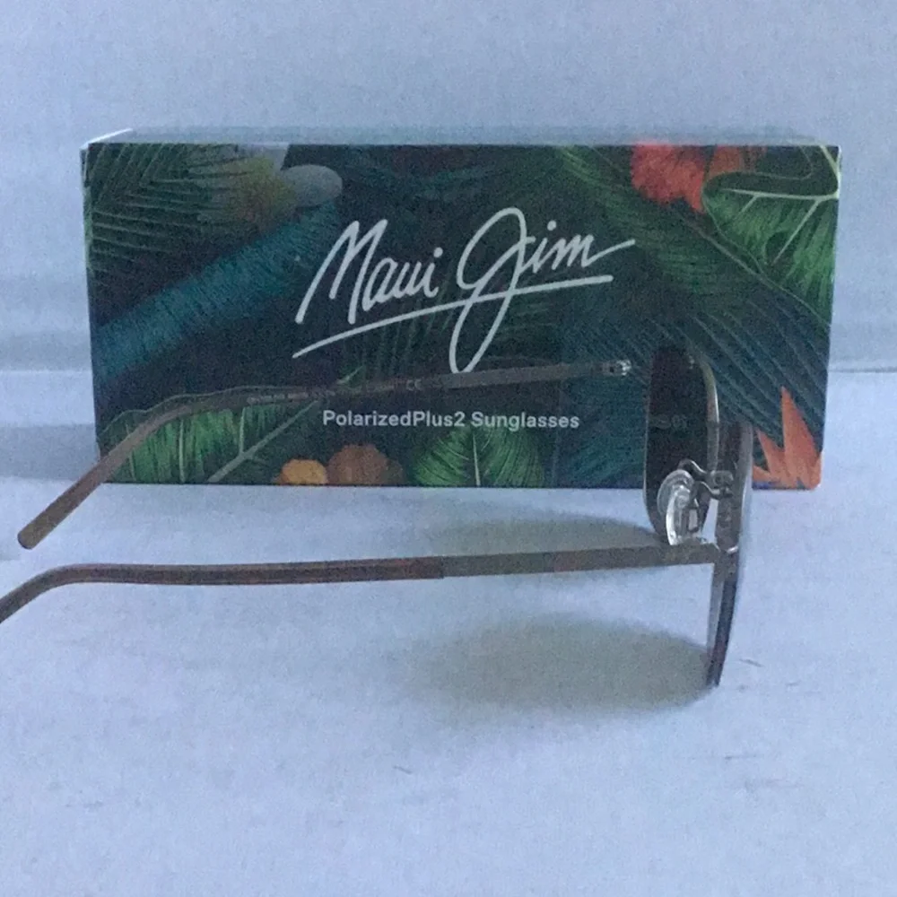 MAUI JIM CRATER RIM SUNGLASSES POLARIZED.
